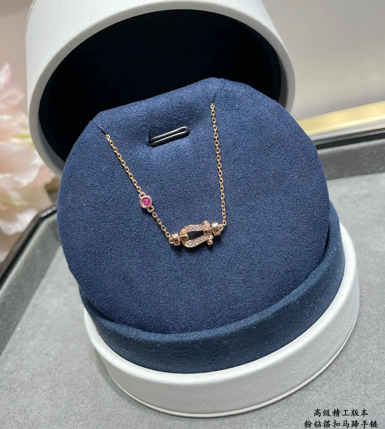 Gold Pink Delicate Chain Knot-Shaped Charm Bracelet 5