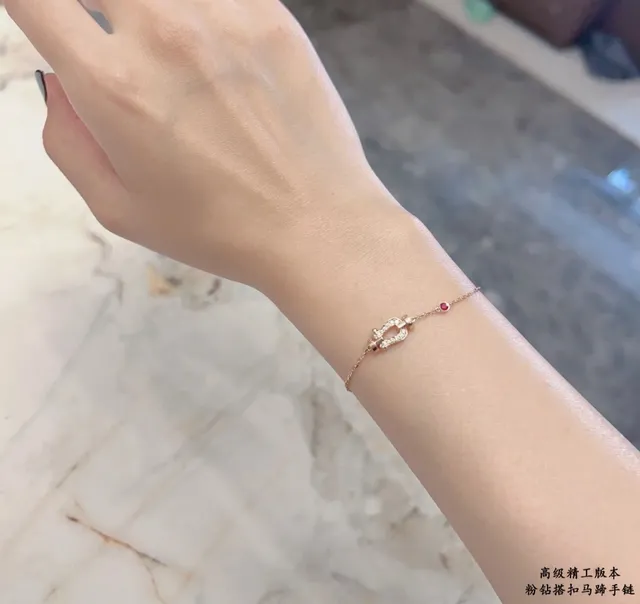 Gold Pink Delicate Chain Knot-Shaped Charm Bracelet 9