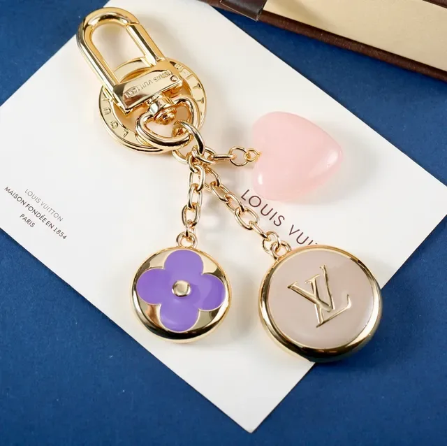 Gold Pink Polished Circular Pendant Necklace 6