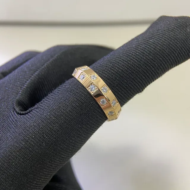 Gold Silver Faceted Band Pavé-Set Square-Cut Stones Ring 5