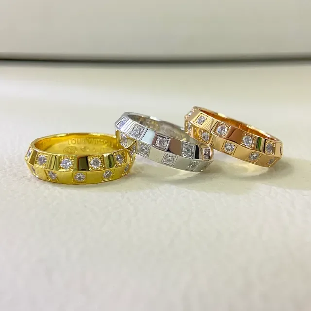 Gold Silver Faceted Band Pavé-Set Square-Cut Stones Ring 6