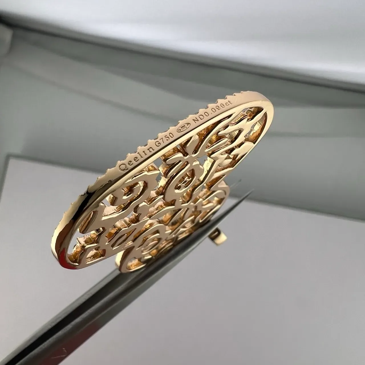 Gold Silver Heart-Shaped Filigree Necklace 2