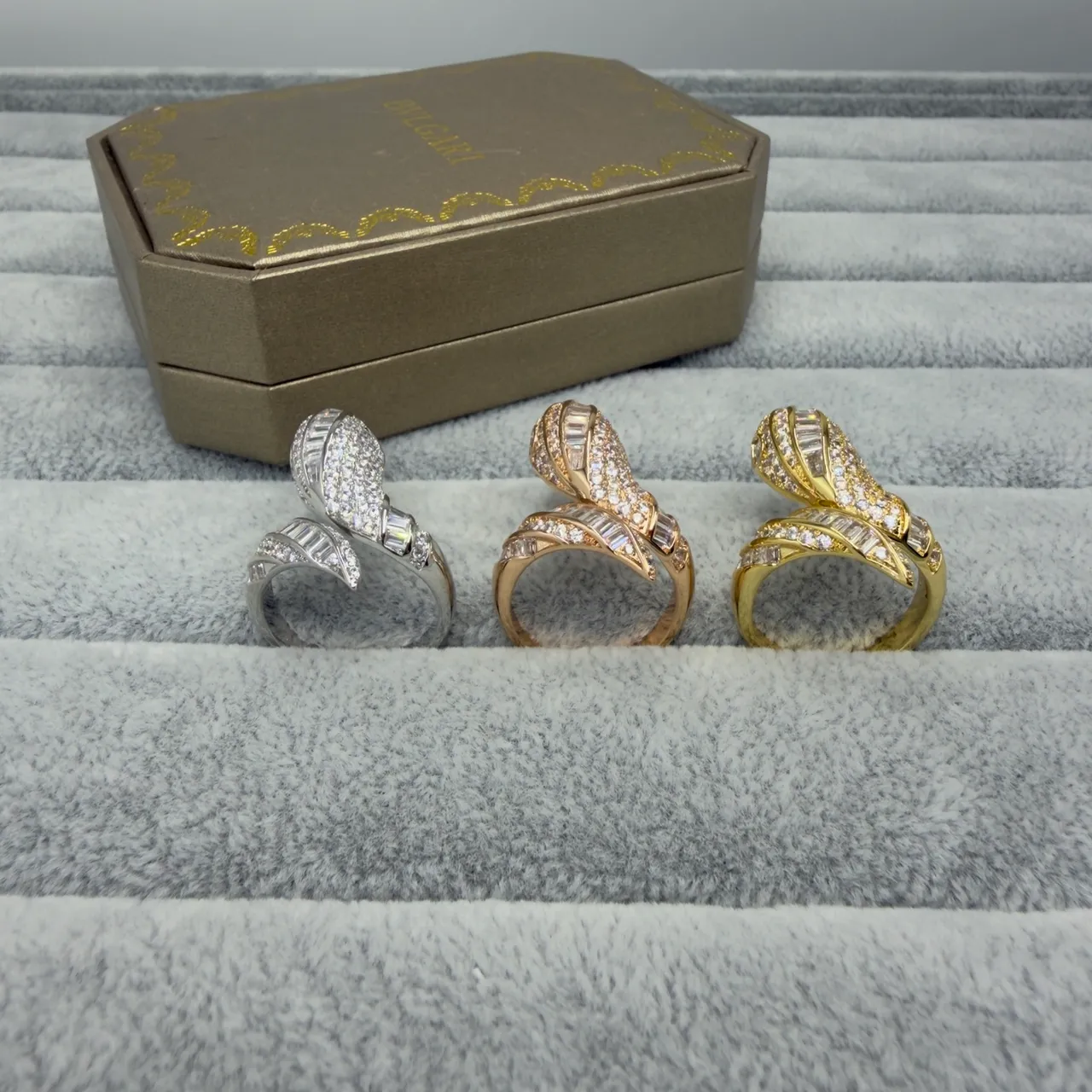 Gold Silver Leaf-Inspired Pavé-Set Ring 6