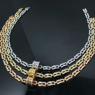 سلسلة ذهبية فضية متعددة الخيوط مرصعة