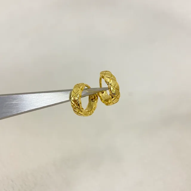 Gold Silver Quilted Texture Hinged Hoop Earrings 4