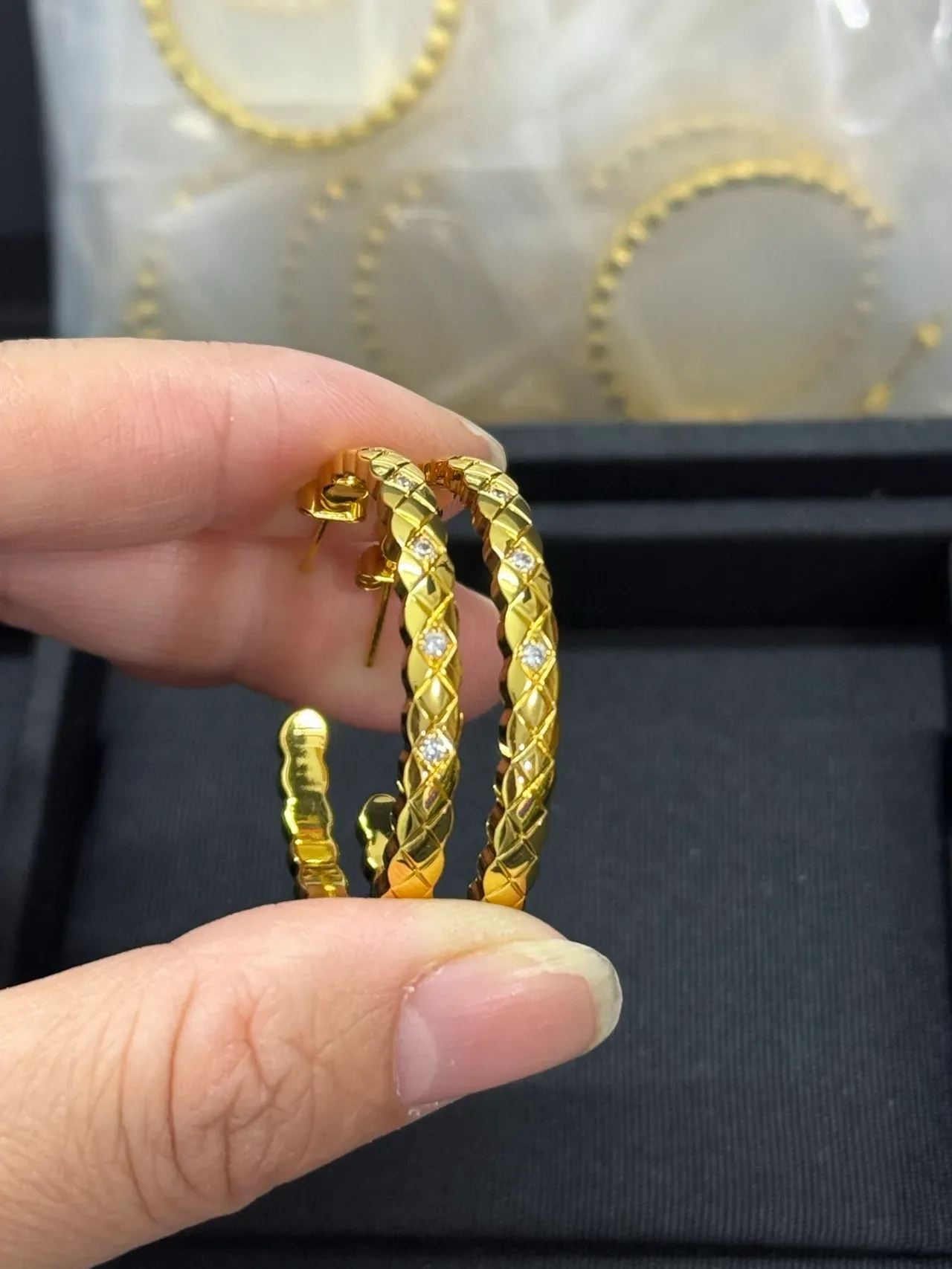 Gold Textured Geometric Hoop Earrings 4