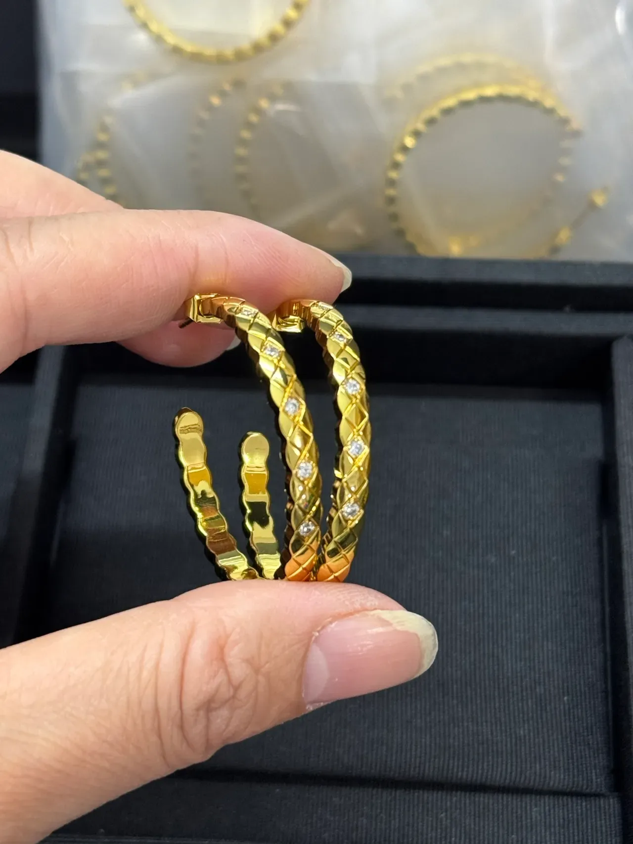 Gold Textured Geometric Hoop Earrings 6