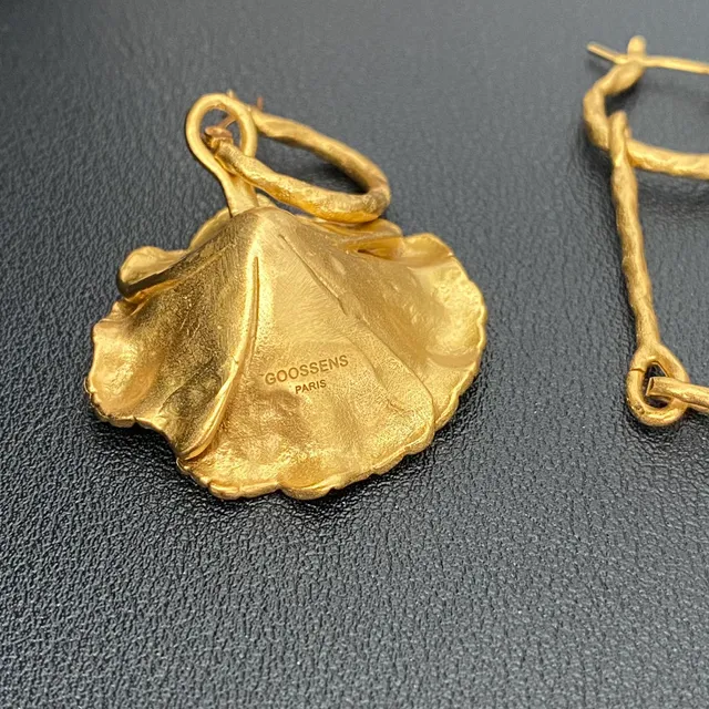 Gold-Tone Asymmetrical Floral and Pearl Drop Earrings 2