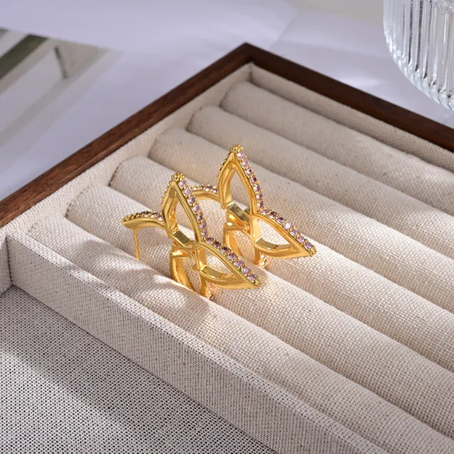 Gold-Tone Geometric Leaf Motif Openwork Earrings 3
