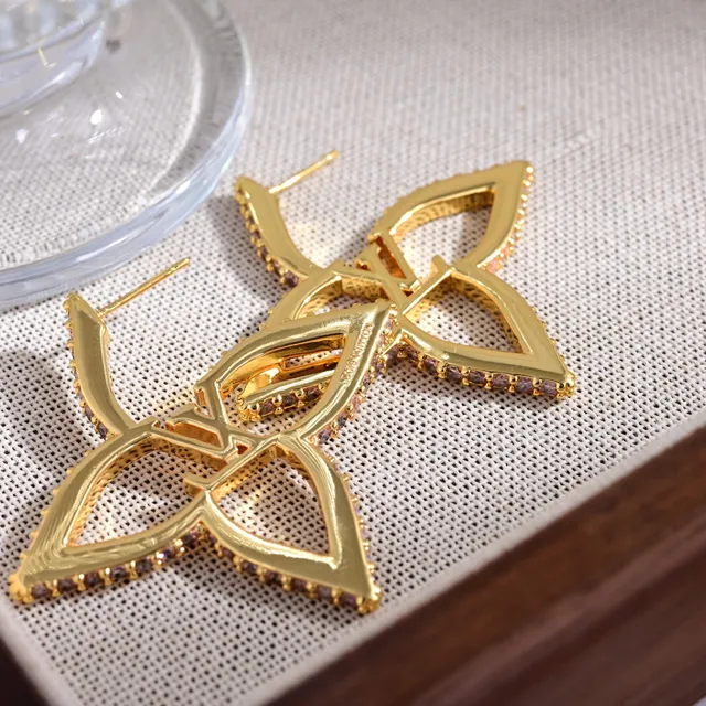 Gold-Tone Geometric Leaf Motif Openwork Earrings 6