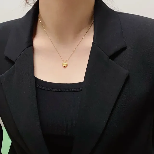 Gold-Tone Heart Pendant Fine Chain Necklace 9