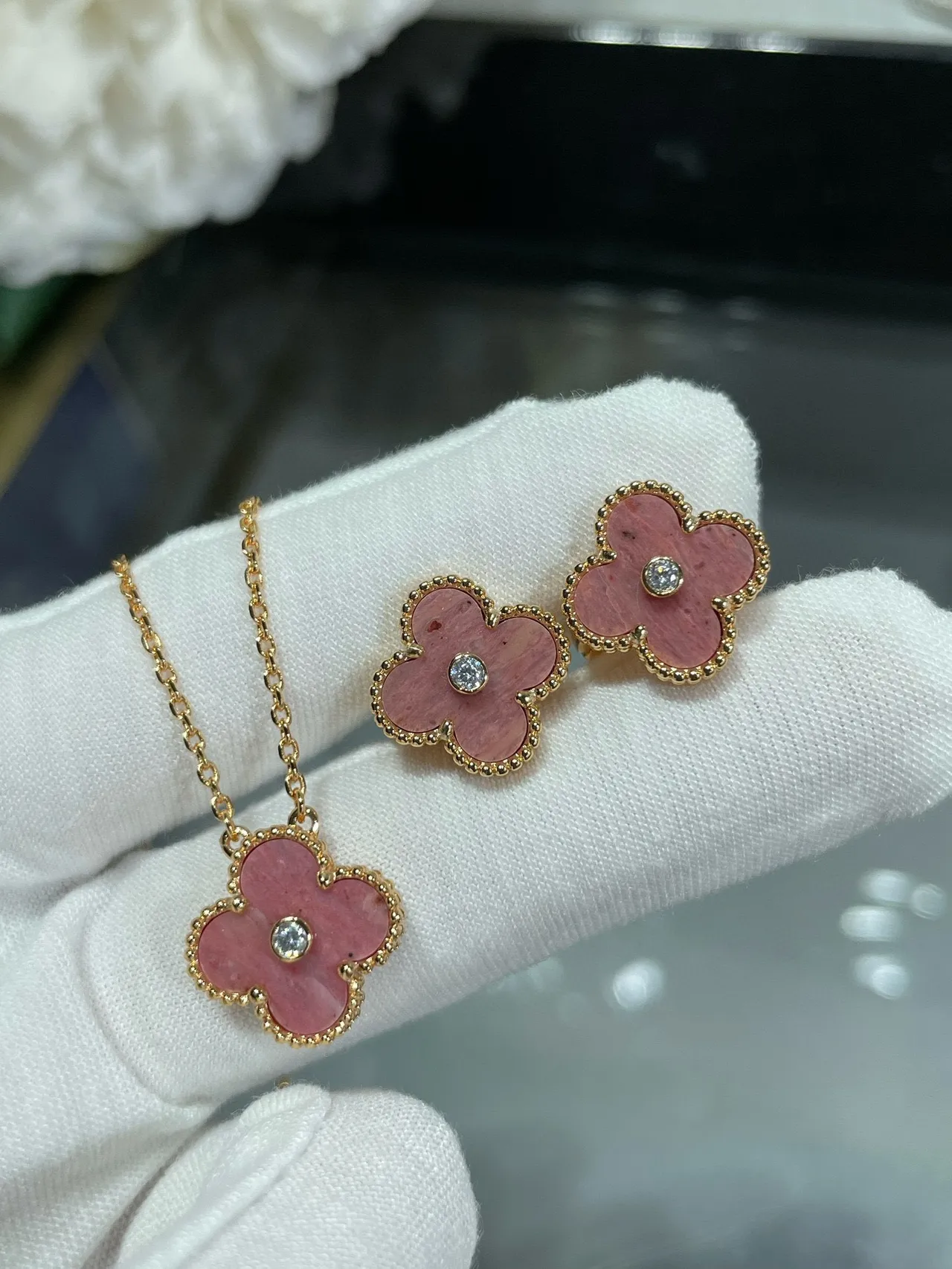 Gold-Tone Red Enamel Heart Motif Open Bangle Bracelets 7