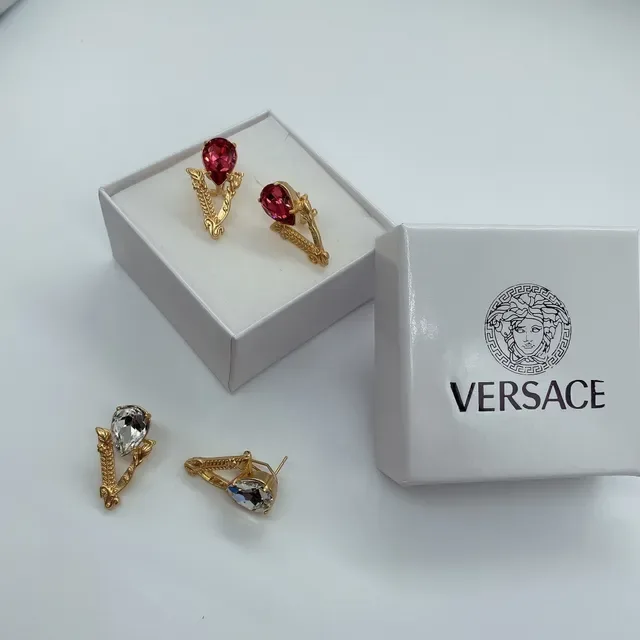 Gold Transparent Ornate Leaf-Motif Pear-Shaped Crystal Earrings 3
