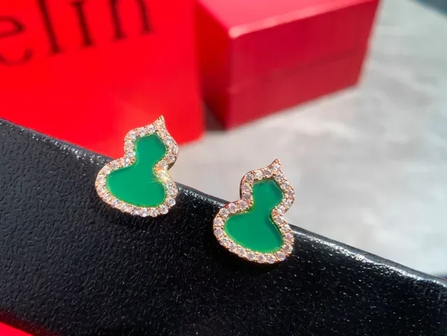 Gourd-Shaped Green Stone Pavé Earrings 2