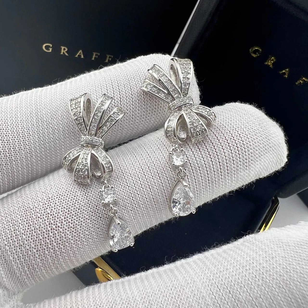 Graff Bow Collection Silver Gold Pavé-Set Diamonds Earrings 4