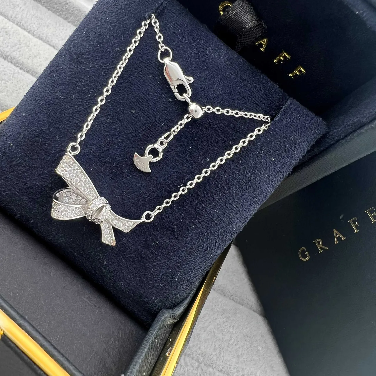 GRAFF Bow Gold Silver Pavé-Set Diamonds Necklace 2