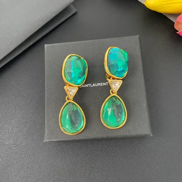 Green Faceted Stone Three-Stone Drop Earrings 5