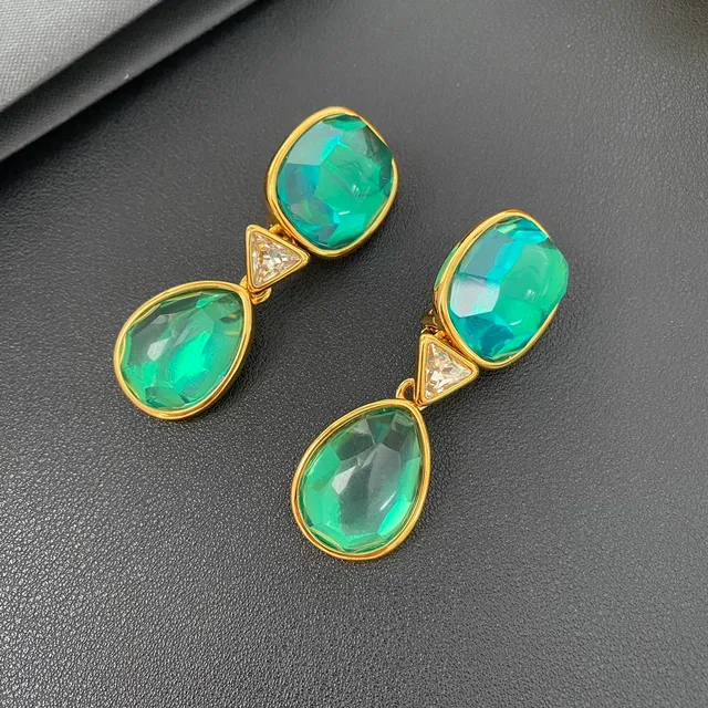 Green Faceted Stone Three-Stone Drop Earrings 6