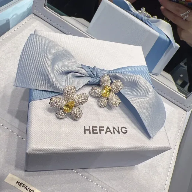 HEFANG Flower-Shaped Pavé Crystal and Yellow Gem Stud Earrings 6