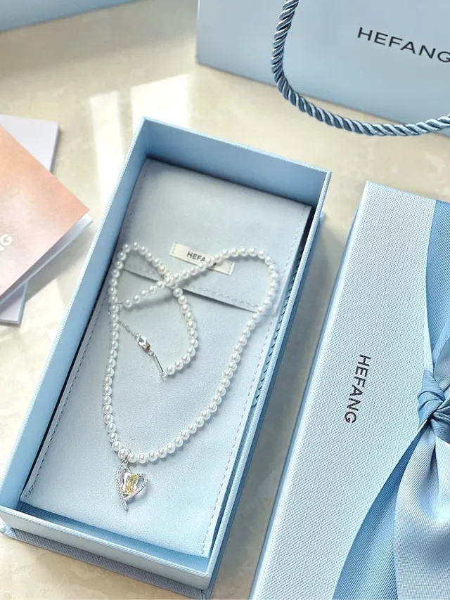 HEFANG White Gold Pearl Strand Heart-Shaped Pendant Necklace 3
