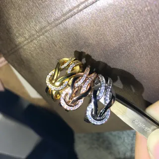 Anéis entrelacados Pavé-Set Multi-Tono de Metal
