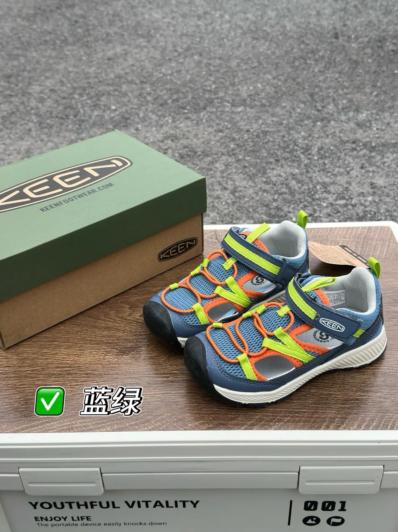 KEEN Blue Green Low-Cut Dual-Strap Hook-and-Loop Casual Sandals 3