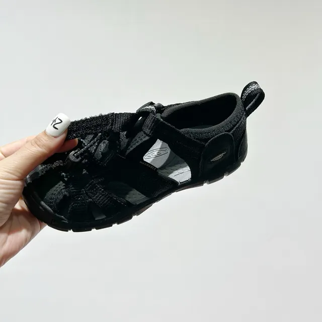 KEEN Newport H2 صندل كاجوال أسود 9