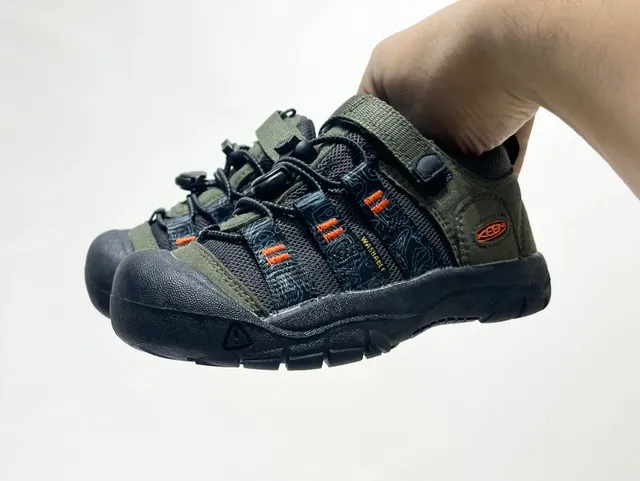 Keen Newport H2 Enfants Sandales Casual Noir Multicolor Tie-Dye 23