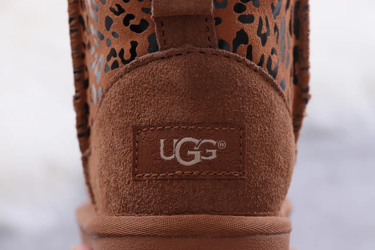 Leopard Print Animal-Face Shearling-Lined Snow Boots 3