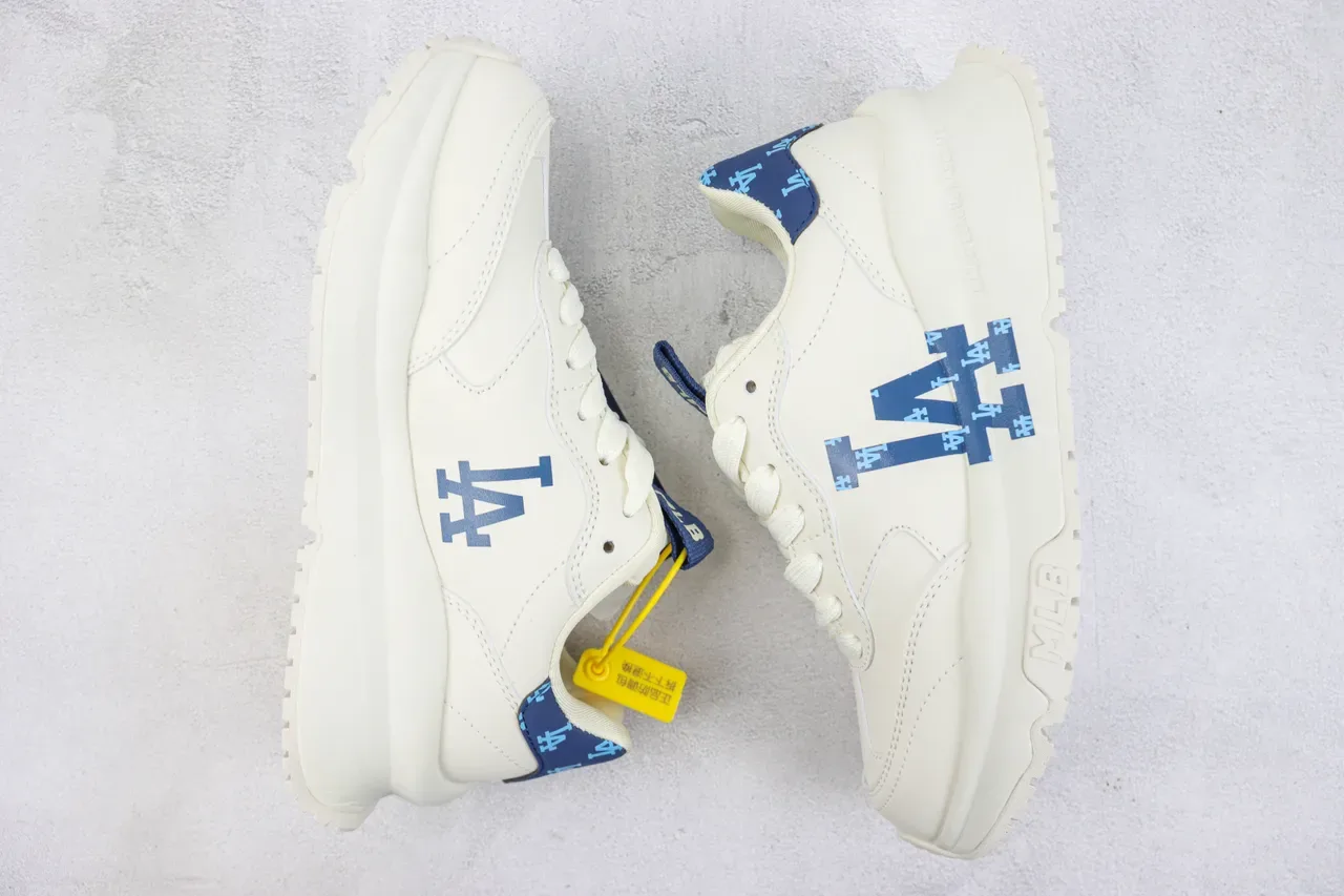 MLB LA Logo Chunky Lifestyle Sneaker 3