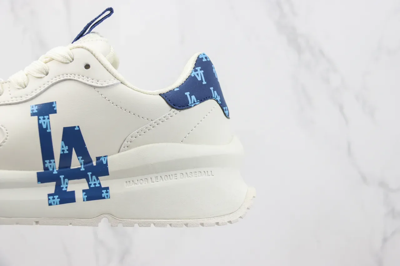 MLB LA Logo Chunky Lifestyle Sneaker 7