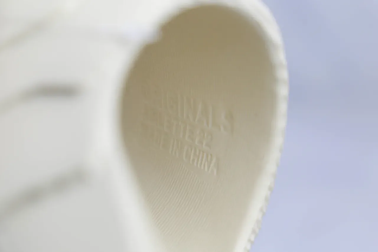 Monochrome Molded Ribbed Strap Slipper 4