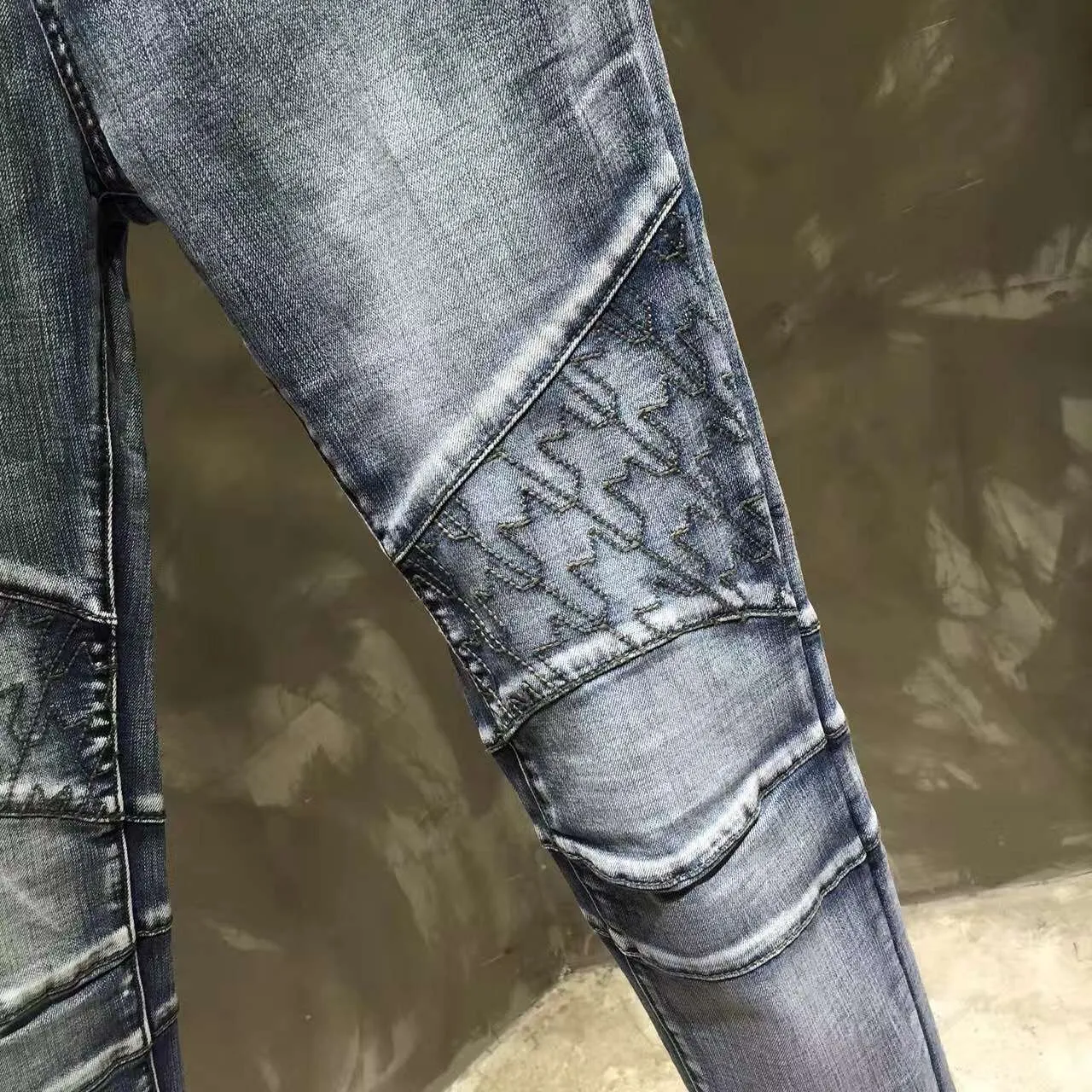 Moto-Style কুইল্টেড হাঁটু প্যানেল নীল ডেনিম জিন্স 5