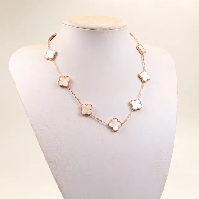 Multicolor Four-Leaf Clover Pendant Rose-Gold Chain Necklace 3