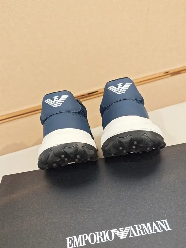 Navy Mesh Upper White Midsole Black Outsole Lifestyle Sneaker 3