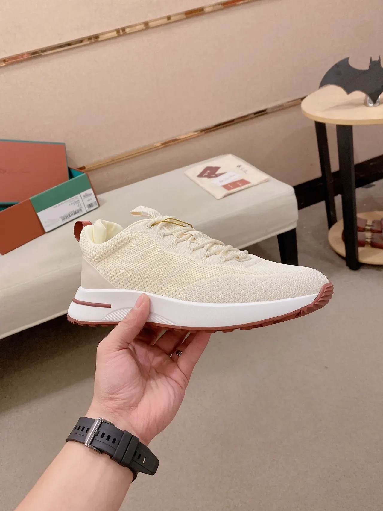Off-White Knit Lifestyle Sneaker 5
