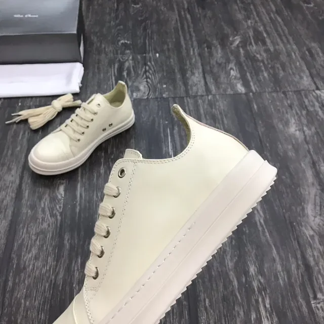 Off-White Leather-Like Low-Top Lifestyle Sneakers 6