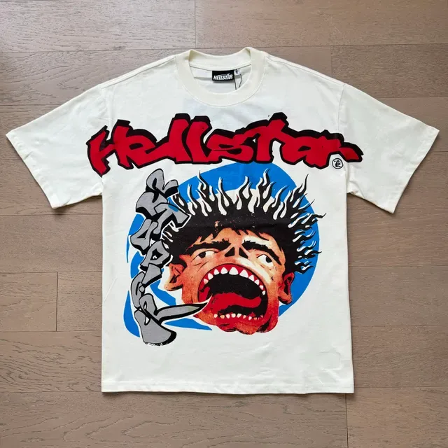 Oversized Graphic Print T-Shirt 14