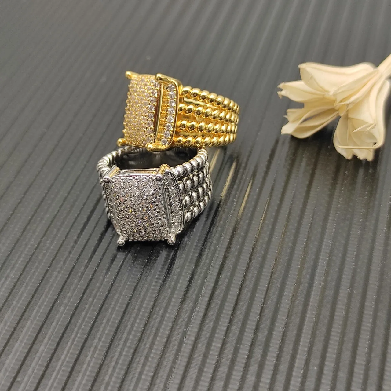 Pavé Diamond Cushion Face Twisted Rope Band Ring 4