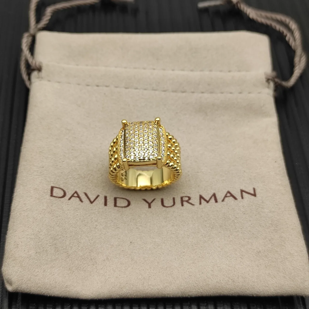 Pavé Diamond Cushion Face Twisted Rope Band Ring 8
