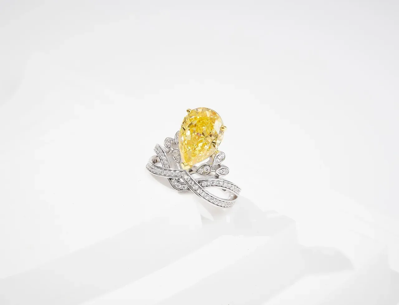 Pear-Cut Pink Gemstone Pavé Diamond Tiara-Style Ring 6