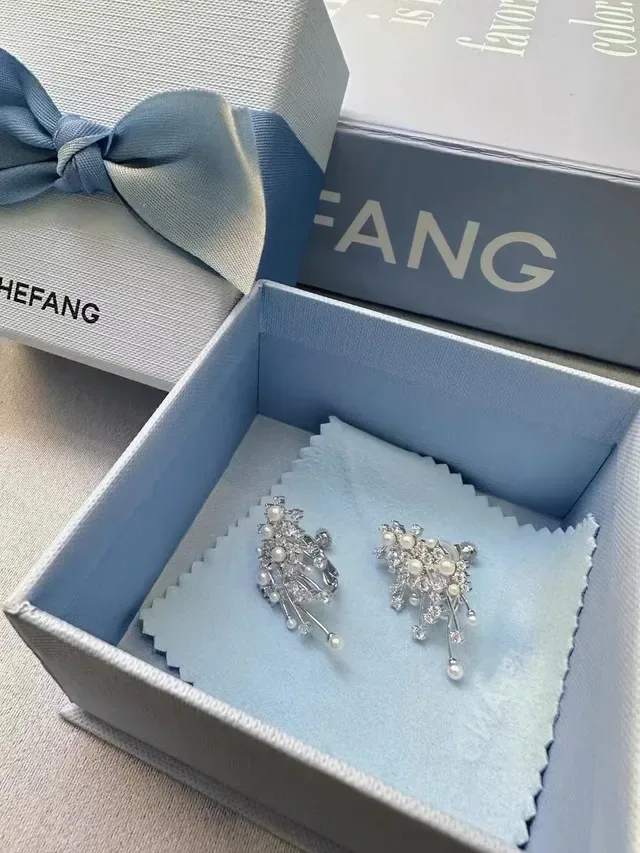 Pearl and Crystal Floral Branch Dangling Earrings 7