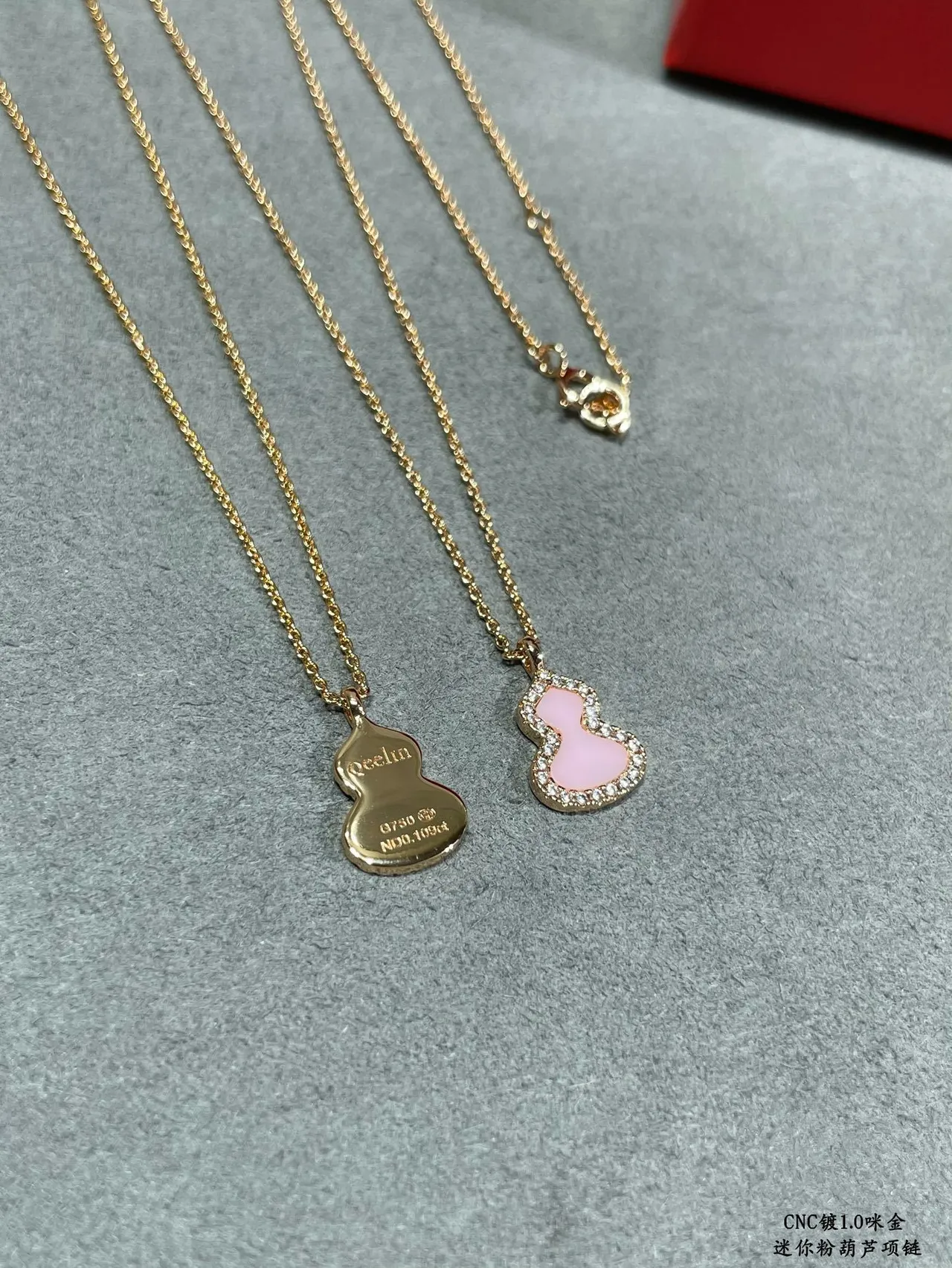 Pink Gold Gourd-Shaped Pendant Pavé Crystal Border Necklace 5