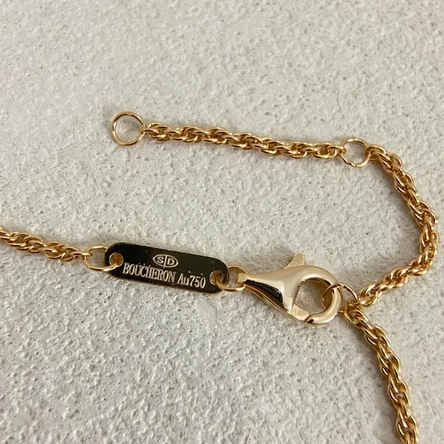 Collier chaîne en corde or rose avec pierre en forme de larme 3