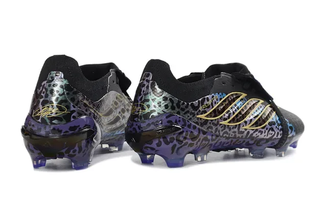 Chaussures de football synthétiques violet multicolore imprimé léopard finition irisée terrain ferme 5