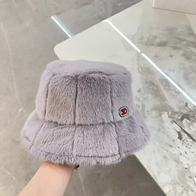 Chapeau Bucket Violet Rouge Fourrure Artificielle Matelassée 7