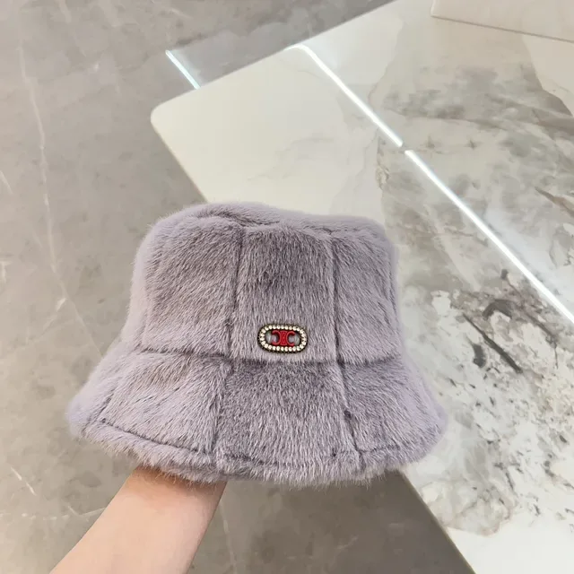 Chapeau Bucket Violet Rouge Fourrure Artificielle Matelassée 9