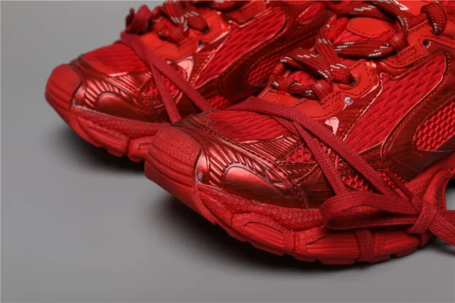 Red Monochromatic Glossy Textured Overlays Chunky Sneakers 4