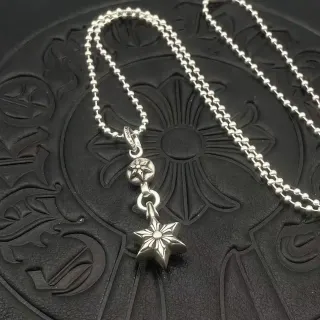 سلسلة كرات فضية مع قلادة نجم