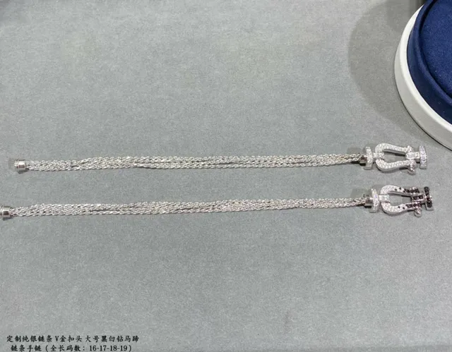 Silver Black Chain-Link Pavé-Set Bracelet 5